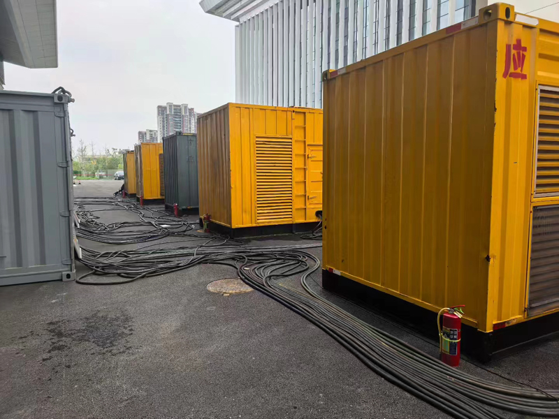 桂东不同季节柴油发电机组保养有哪些注意事项?