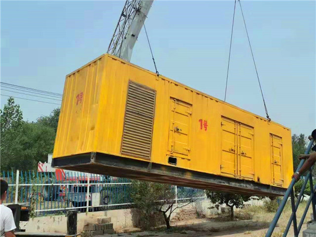 桂东300KW柴油发电机组油耗是多少？
