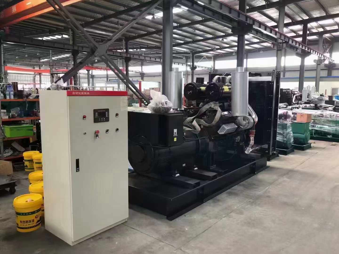桂东柴油发电机运行时的噪音和振动水平如何？